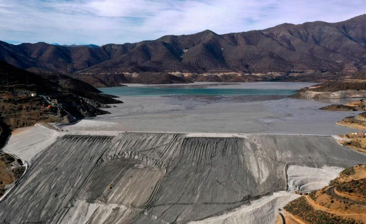 noticiaspuertosantacruz.com.ar - Imagen extraida de: https://mineriaydesarrollo.com/2024/05/27/chile-llamara-a-consulta-publica-para-regular-proyectos-de-relaves/