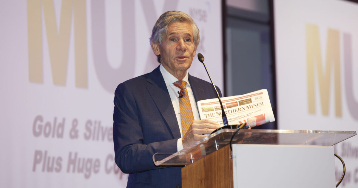 mcewen mining cambia nombre