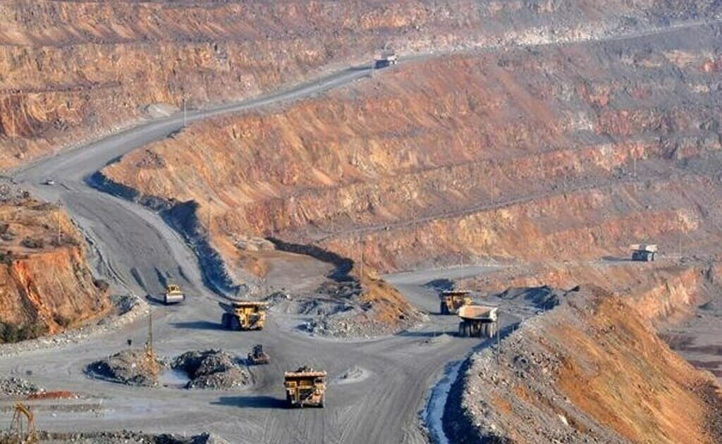 mina cobre oro prestamo ifc